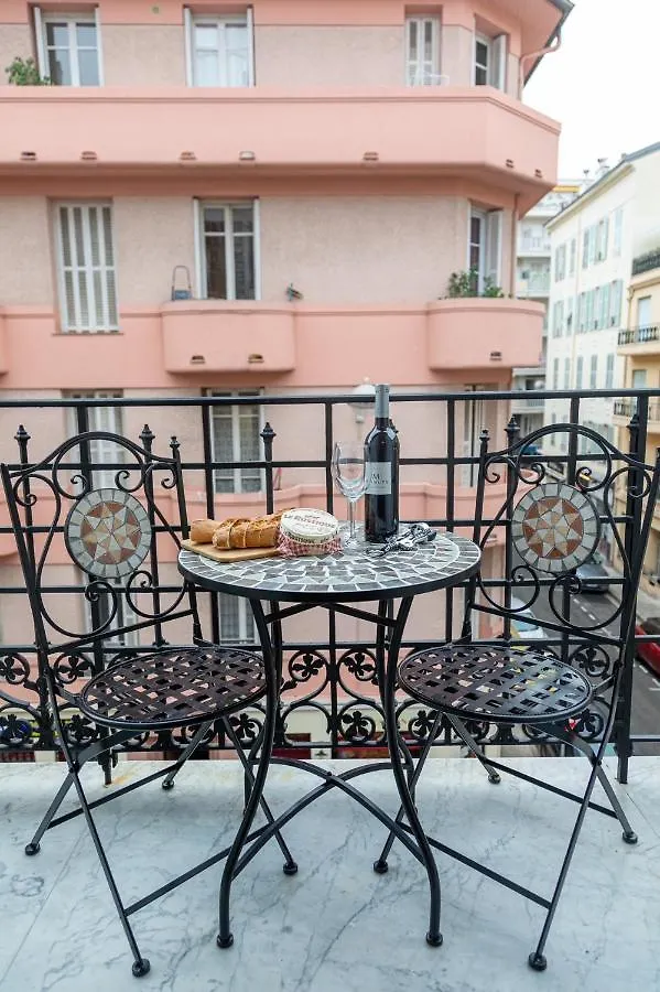 Lovely Apartment With Terrace Nice Centre France