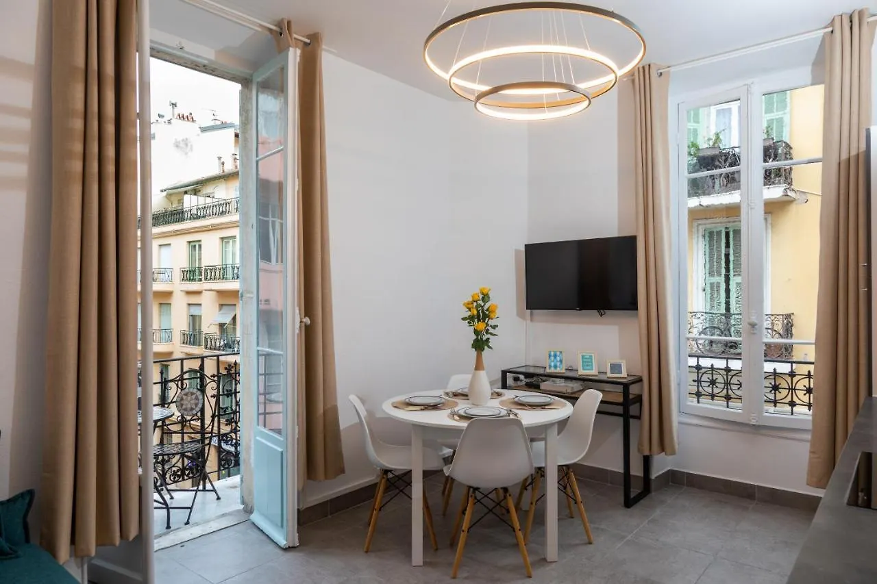 Lovely Apartment With Terrace Nice Centre